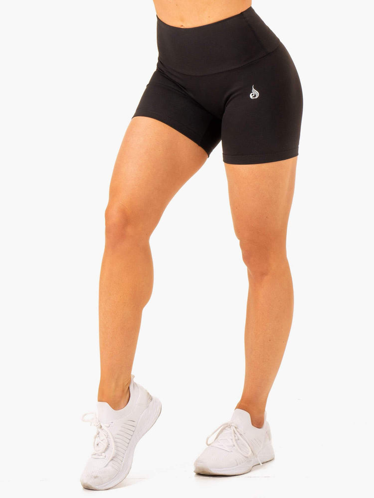 Bermudas Ryderwear Vital Mid Length Scrunch Mujer Negros | OBRLS8029
