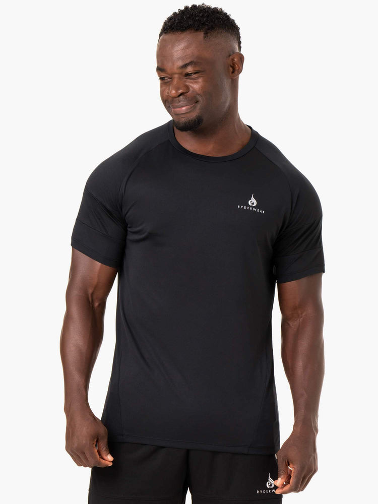 Camiseta Ryderwear Action Mesh Hombre Negros | RJKYG5790