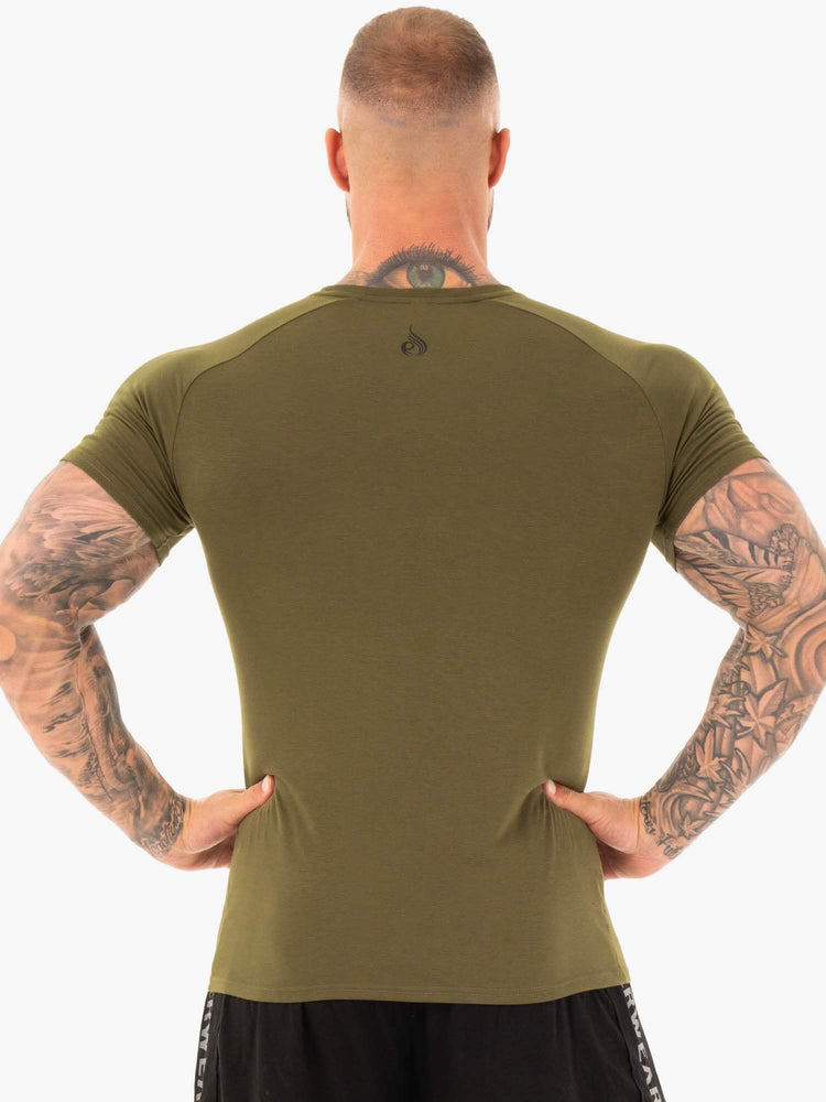 Camiseta Ryderwear Active Hombre Kaki | ASUGC7094