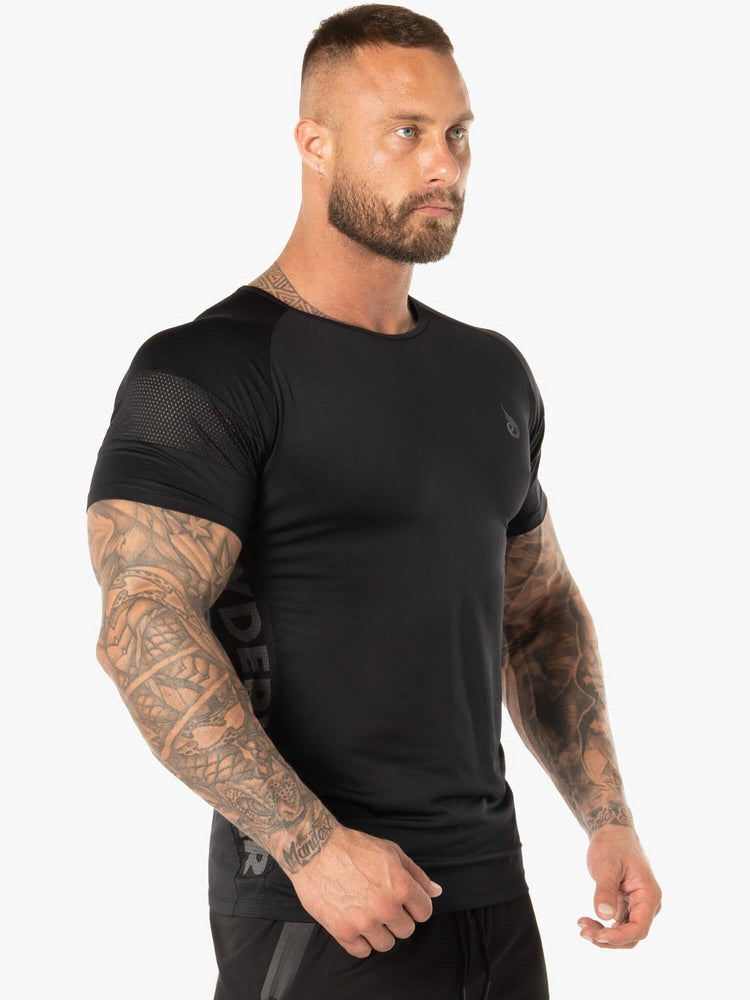 Camiseta Ryderwear Evo Hombre Negros | PEJRC7308
