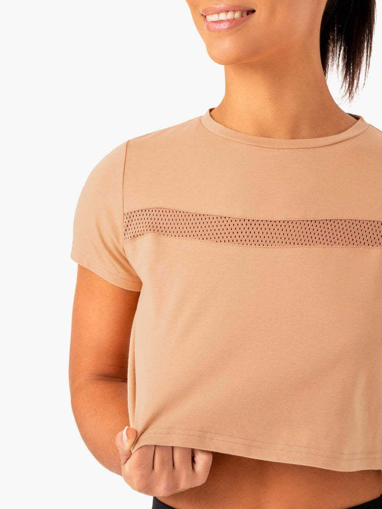 Camiseta Ryderwear Híbrido Mesh Mujer Marrom | TEGCS5891