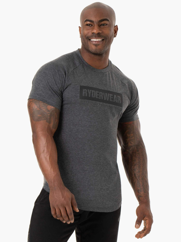 Camiseta Ryderwear Iron Hombre Grises | AXUIB7960