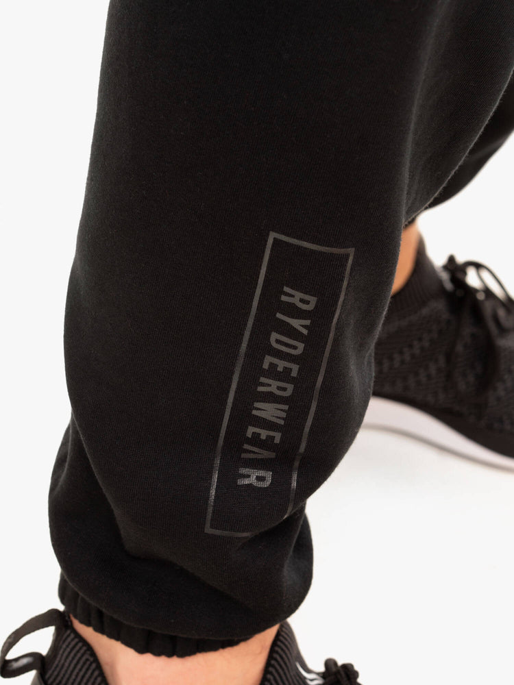 Pantalones Ryderwear Recharge Relaxed Pista Hombre Negros | VBAFD3074