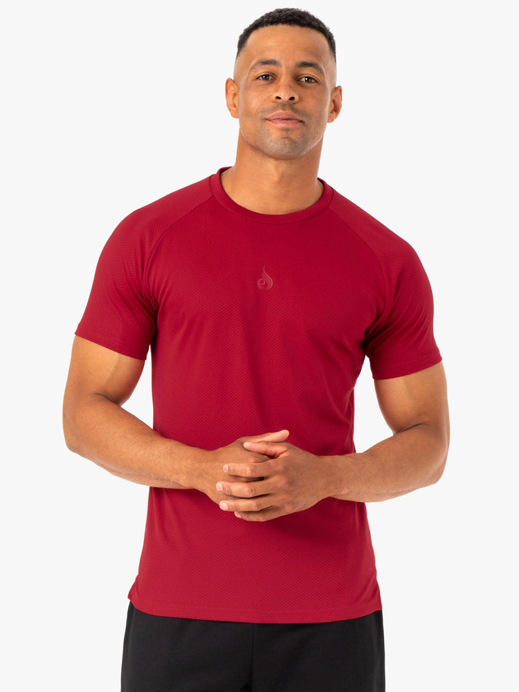Camiseta Ryderwear Enhance Hombre Vino | LJMGV5914